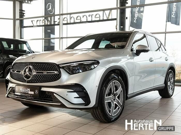 Lack hightechsilber Gebraucht 2024 Mercedes GLC220 AMG SUV | 55.400 € (Fairer Preis) - Bild 1/4