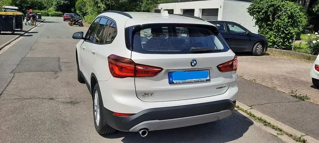 Gebraucht BMW X1 Advantage 140 PS (102 kW) 2019 Weiß SUV
