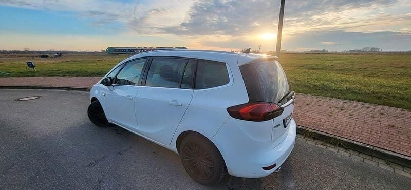 Gebraucht Opel Zafira Tourer Edition 165 PS (121 kW) 2014 Weiß Van / Kleinbus