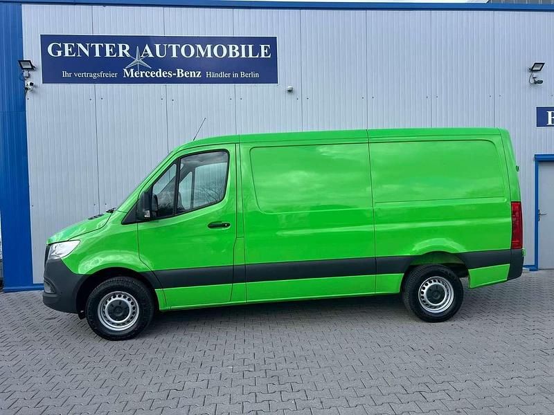 Gebraucht Mercedes Sprinter 170 PS (125 kW) 2021 Gelbgrün Van