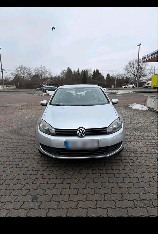 Gebraucht VW Golf VI 80 PS (58 kW) 2010 Silber Kleinwagen
