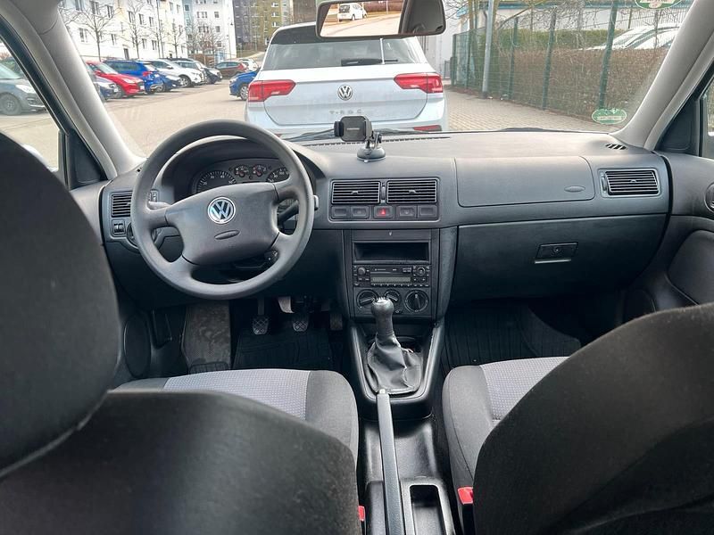 Gebraucht VW Golf IV 75 PS (55 kW) 2002 Silber Kleinwagen