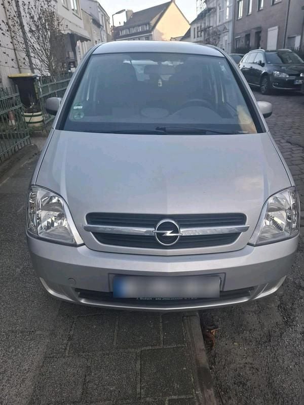 Gebraucht Opel Meriva 100 PS (73 kW) 2003 Silber Van / Kleinbus