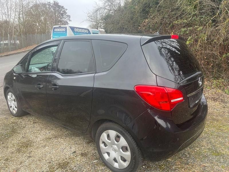 Gebraucht Opel Meriva Active 140 PS (102 kW) 2014 Schwarz Van / Kleinbus