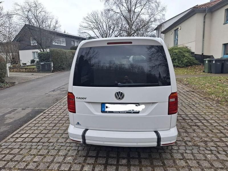 Gebraucht VW Caddy Maxi 150 PS (110 kW) 2019 Weiß Van / Kleinbus