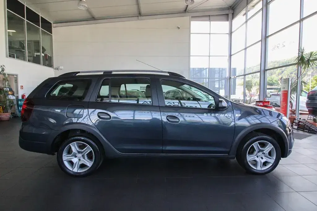 Gebraucht Dacia Logan Stepway 90 PS (66 kW) 2019 Grau Kombi