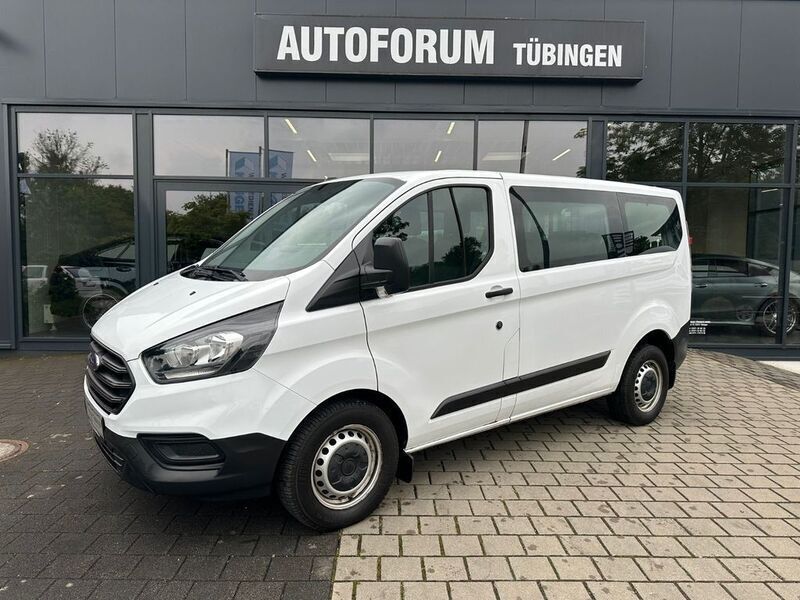 Weiß Gebraucht 2021 Ford Transit Custom Trend Van / Kleinbus | 24.970 € (Teuer) - Bild 1/4