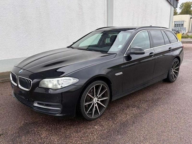 Gebraucht BMW 520 184 PS (135 kW) 2014 Schwarz Kombi