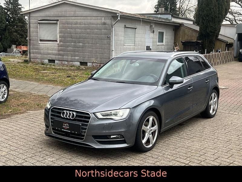 Gebraucht Audi A3 Ambition 105 PS (77 kW) 2014 Grau Limousine