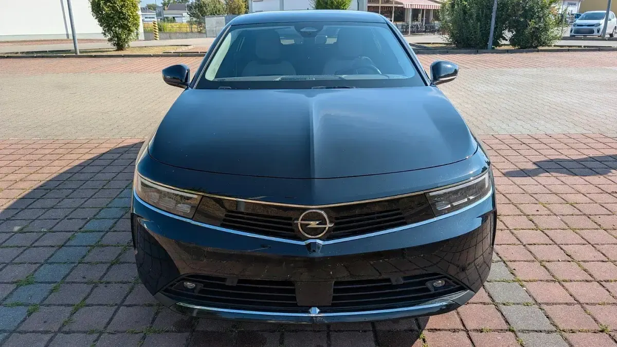 Gebraucht Opel Astra 181 PS (133 kW) 2022 Schwarz Kleinwagen