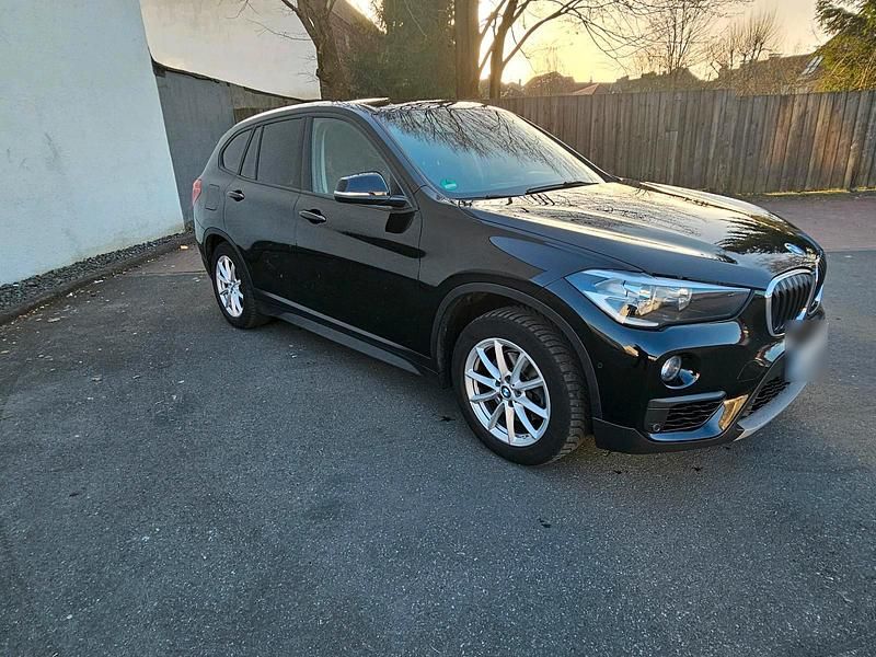 Gebraucht BMW X1 150 PS (110 kW) 2016 Schwarz SUV
