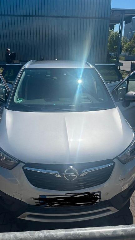 Silber Gebraucht 2018 Opel Crossland Innovation SUV | 6.900 € (Superpreis) - Bild 1/4