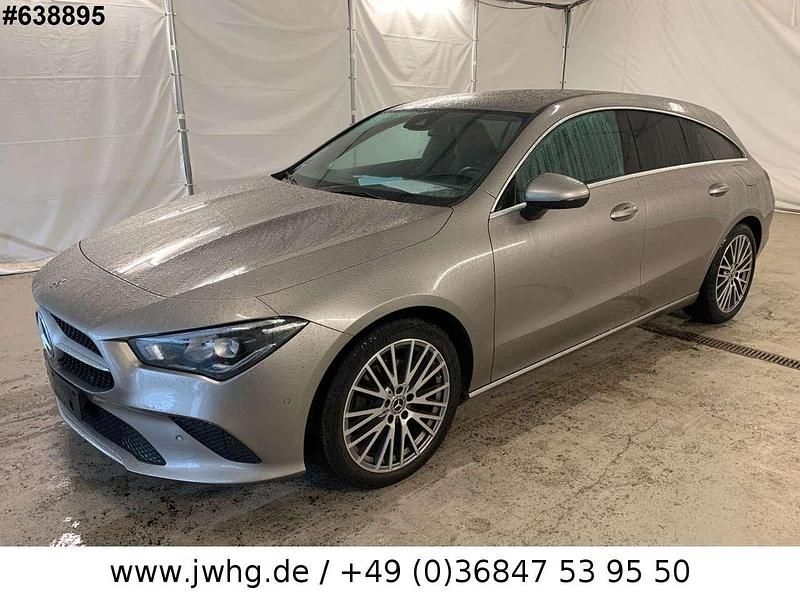 Mojavesilber metalliclack Gebraucht 2020 Mercedes CLA200 Progressive Kombi | 19.450 € (Guter Preis) - Bild 1/4