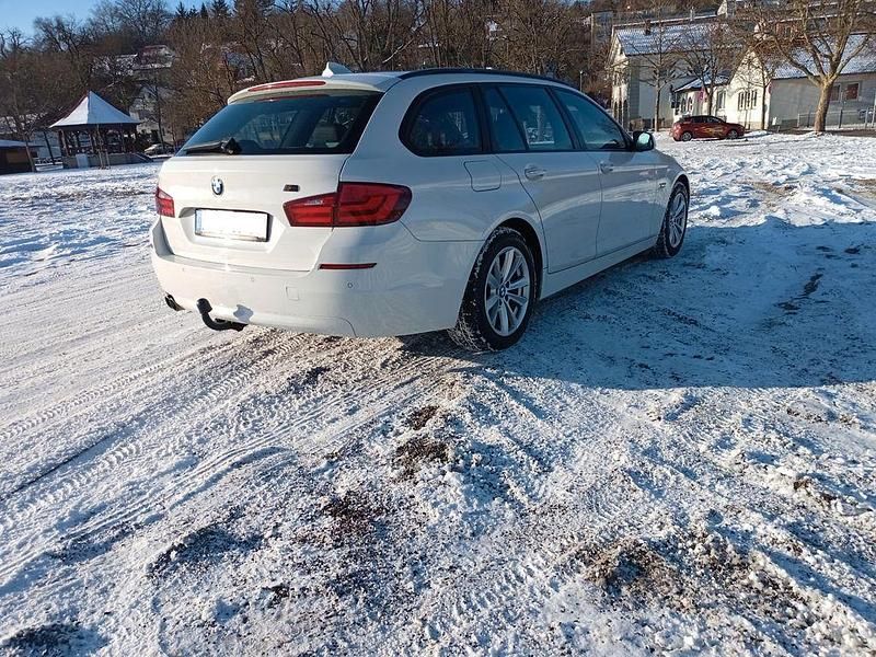 Gebraucht BMW 530 Performance 258 PS (189 kW) 2012 Weiß Limousine