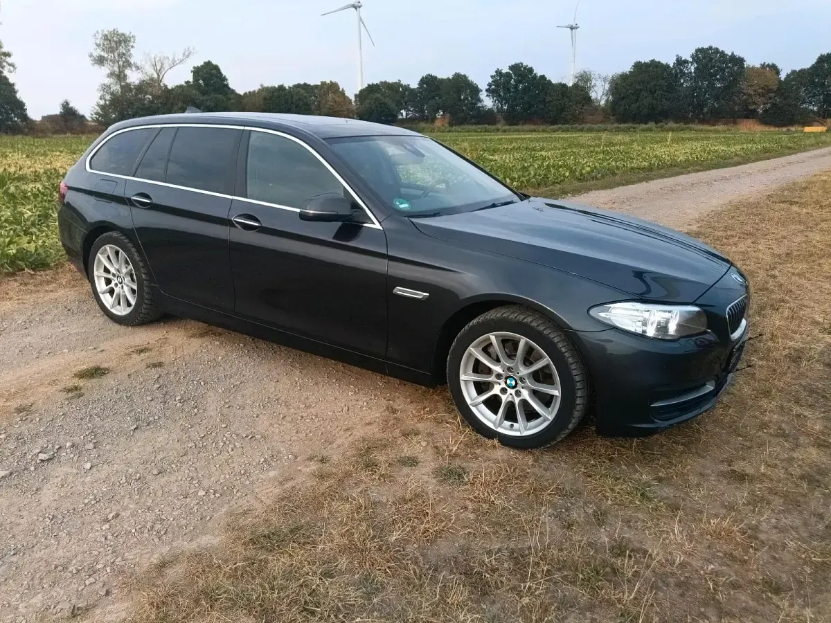 Gebraucht BMW 530 258 PS (189 kW) 2013 Grau Kombi
