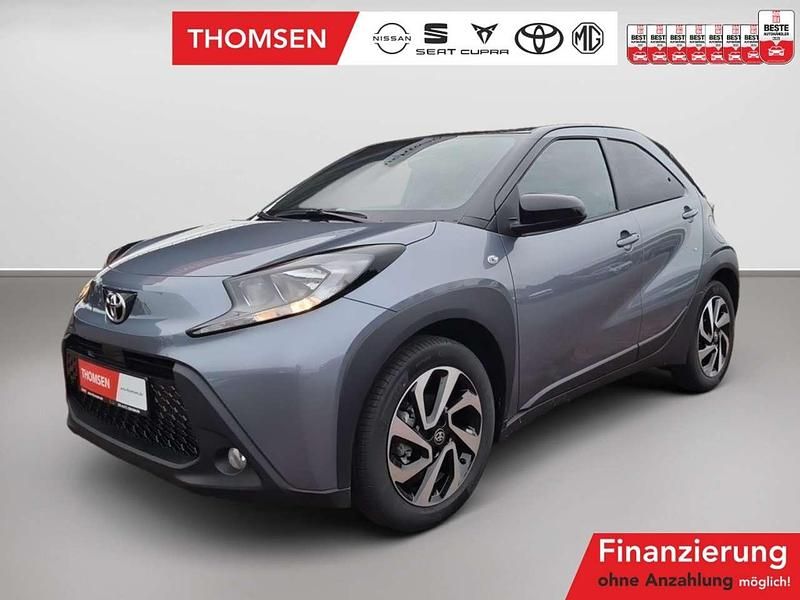Grau Neu 2025 Toyota Aygo Kleinwagen | 19.490 € - Bild 1/3