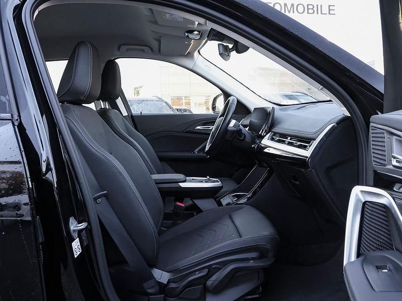 Gebraucht BMW iX1 Luxury Line 230 kW (313 PS) 2023 Schwarz SUV