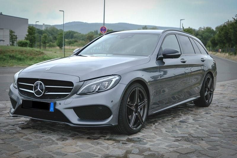 Grau Gebraucht 2017 Mercedes C250 AMG line Kombi | 17.500 € (Guter Preis) - Bild 1/4
