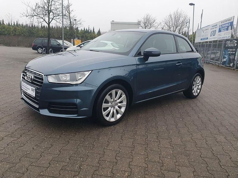 Gebraucht Audi A1 Ambiente 95 PS (69 kW) 2016 Blau Kleinwagen