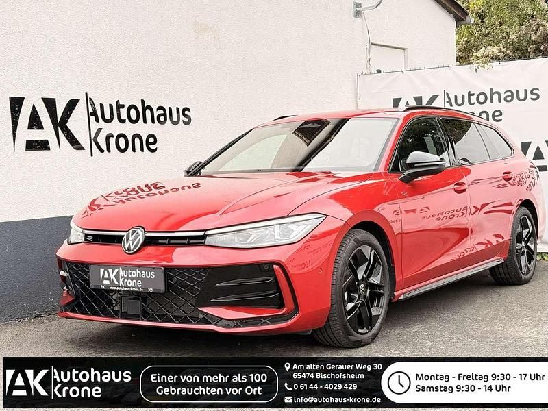 Chilirot metallic Gebraucht 2024 VW Passat R-line Kombi | 41.990 € (Guter Preis) - Bild 1/4
