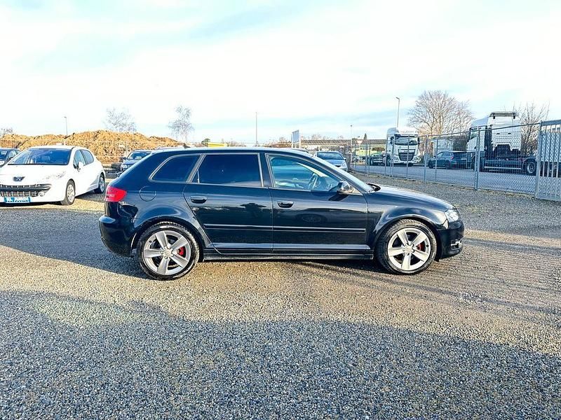 Gebraucht Audi A3 Sportback Ambition 140 PS (102 kW) 2011 Schwarz Kleinwagen