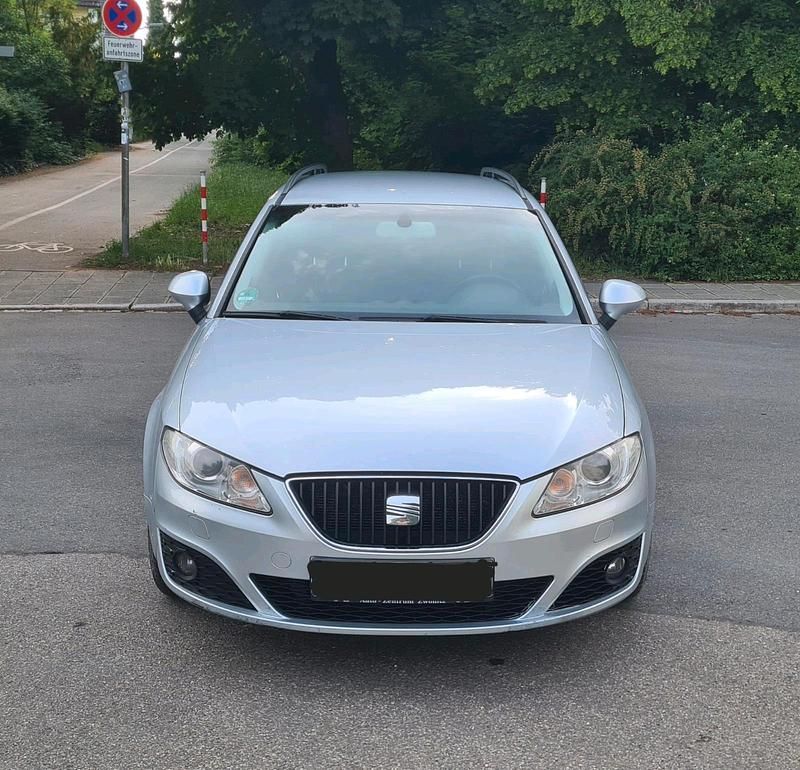 Silber Gebraucht 2012 Seat Exeo Kombi | 4.700 € (Fairer Preis) - Bild 1/4