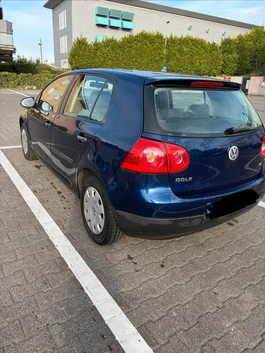 Gebraucht VW Golf V 75 PS (55 kW) 2005 Blau Kleinwagen