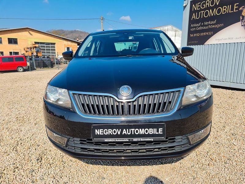Gebraucht Skoda Rapid Style 86 PS (63 kW) 2014 Cerna magic/black magic Kleinwagen