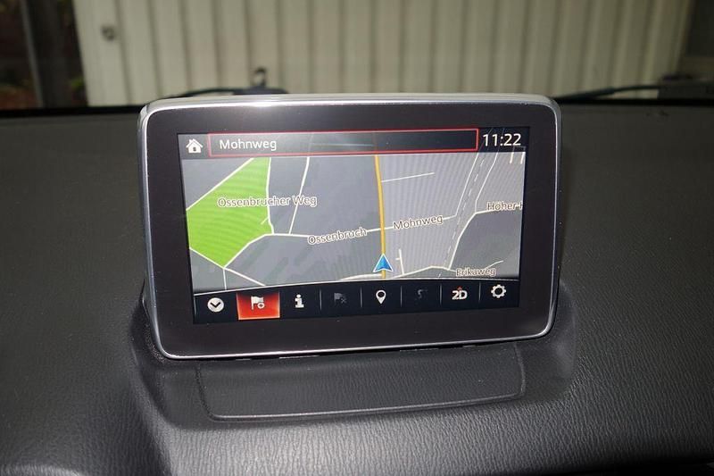 Gebraucht Mazda 2 Exclusive-Line 90 PS (66 kW) 2016 Blau Limousine