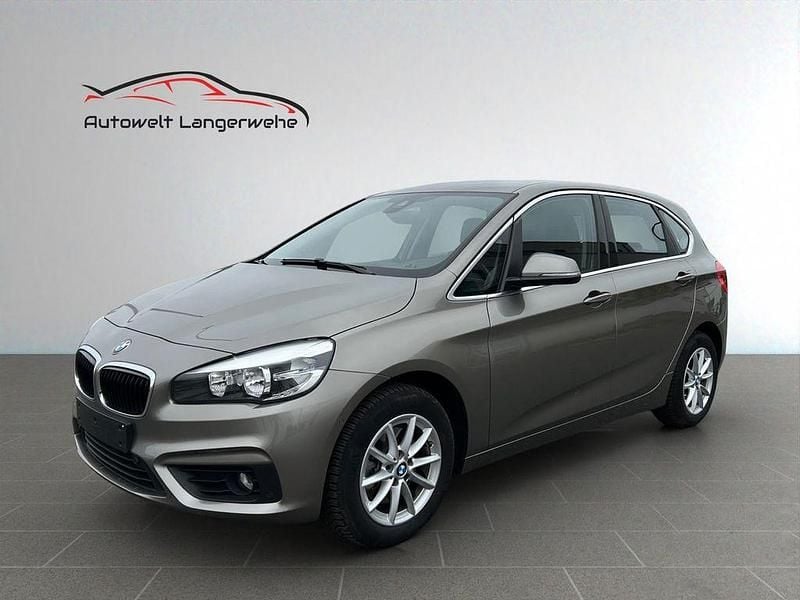 Gebraucht BMW 220 Advantage 192 PS (141 kW) 2017 Silber Van / Kleinbus