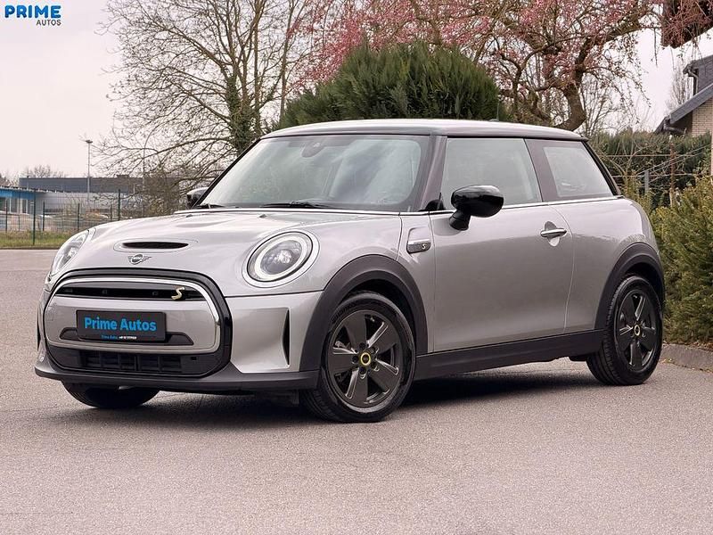 Gebraucht Mini Cooper SE Essential 135 kW (184 PS) 2024 Silber Kleinwagen