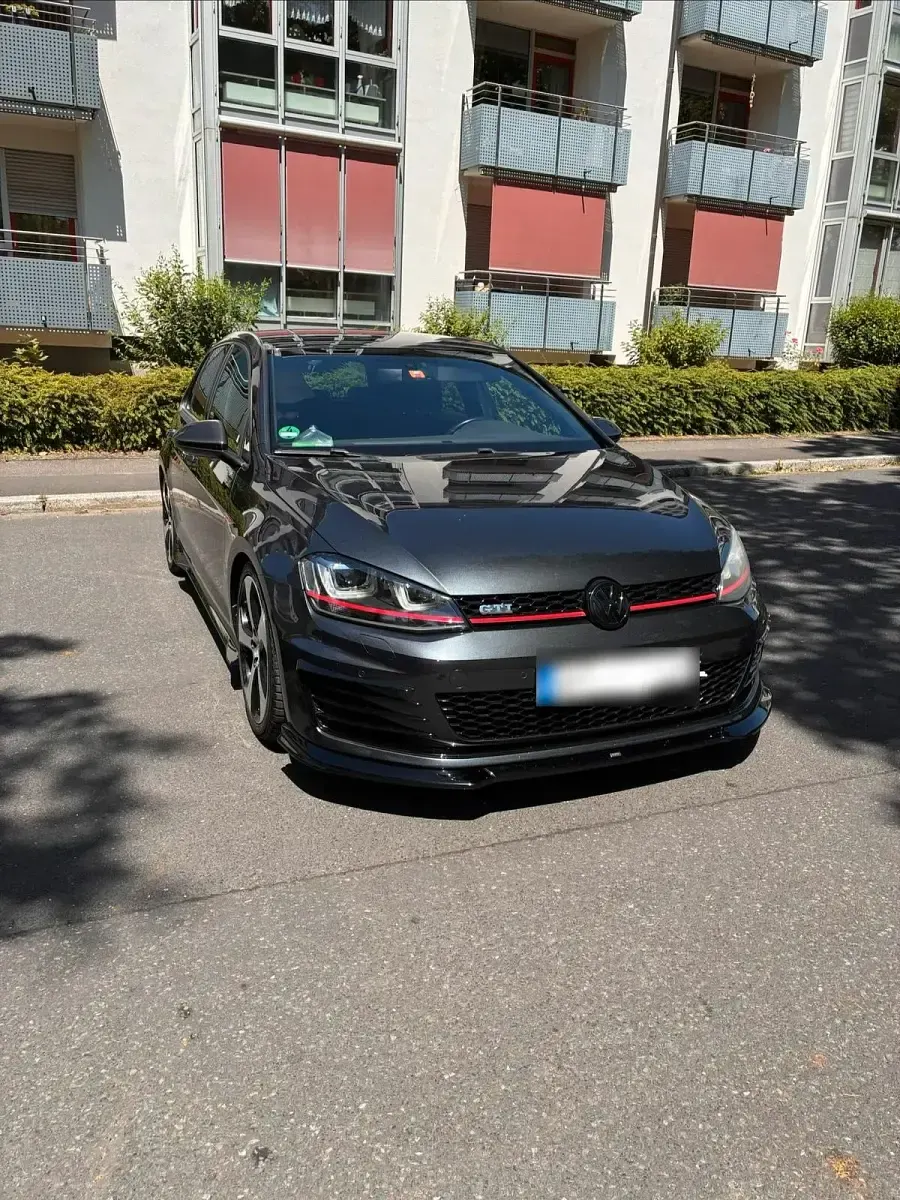 Gebraucht VW Golf VII GTI 220 PS (161 kW) 2013 Schwarz Limousine