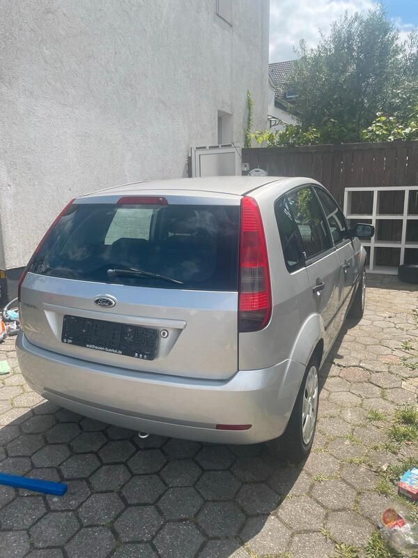 Silber Gebraucht 2004 Ford Fiesta Kleinwagen | 499 € (Superpreis) - Bild 1/4
