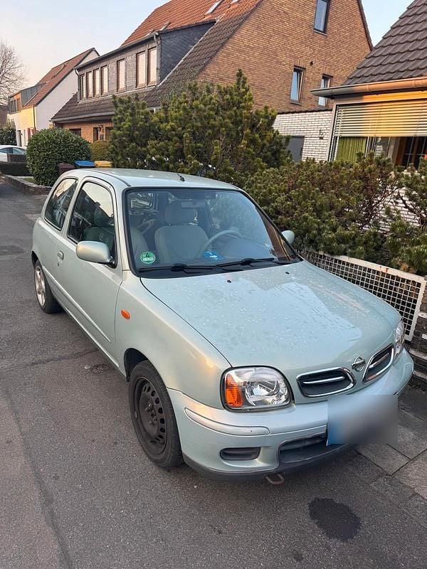 Silber Gebraucht 2001 Nissan Micra Kleinwagen | 1.499 € (Fairer Preis) - Bild 1/4