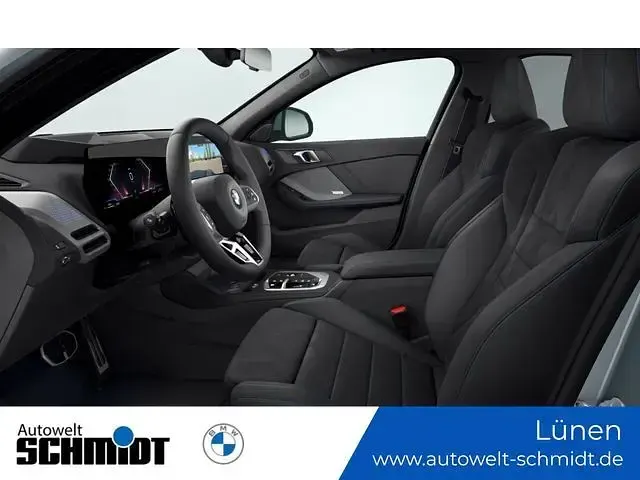 Gebraucht BMW 120 M Sport 163 PS (119 kW) 2026 Grau Kleinwagen