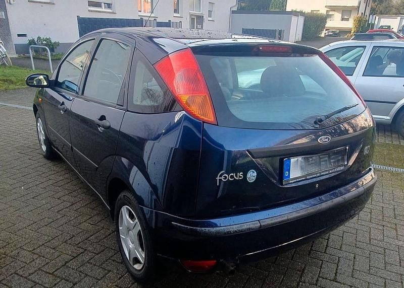 Gebraucht Ford Focus 102 PS (75 kW) 2003 Blau Limousine