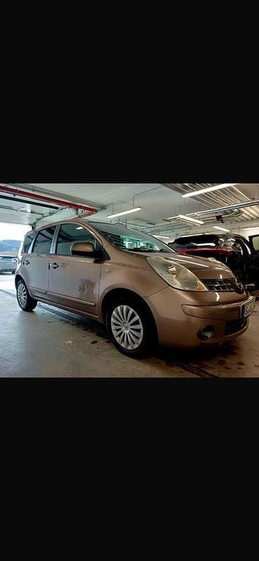 Beige Gebraucht 2007 Nissan Note Van / Kleinbus | 2.550 € (Etwas zu teuer) - Bild 1/4
