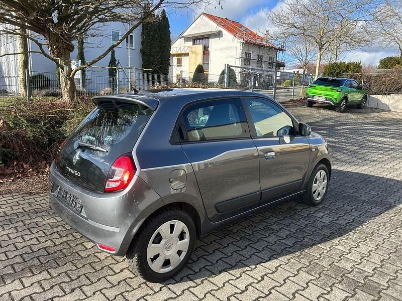 Gebraucht Renault Twingo SE 73 PS (53 kW) 2019 Grau Kleinwagen