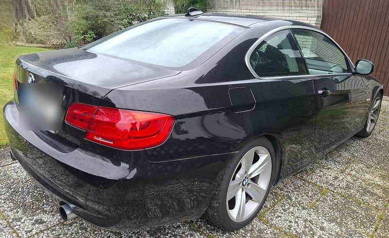 Gebraucht BMW 335 306 PS (225 kW) 2012 Schwarz Coupé