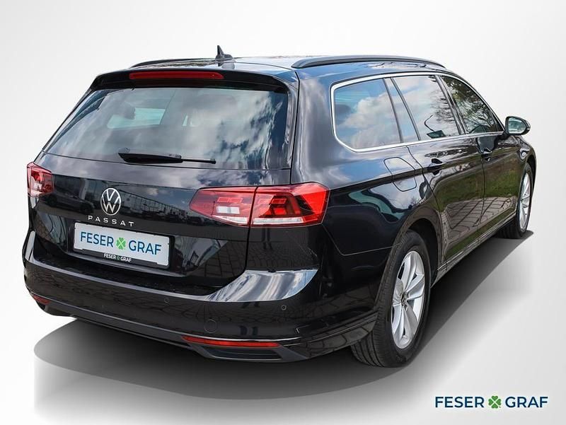 Gebraucht VW Passat Business 200 PS (147 kW) 2022 Schwarz Kombi