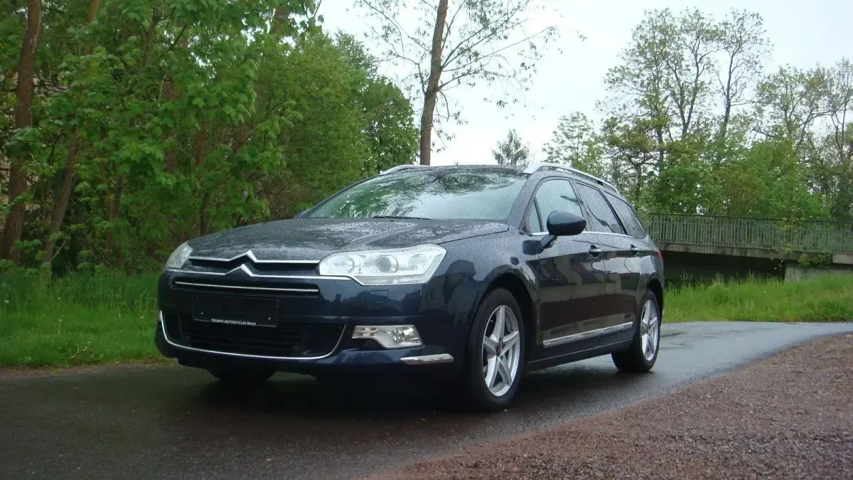 Gebraucht Citroën C5 Exclusive 156 PS (114 kW) 2010 Blau Kombi