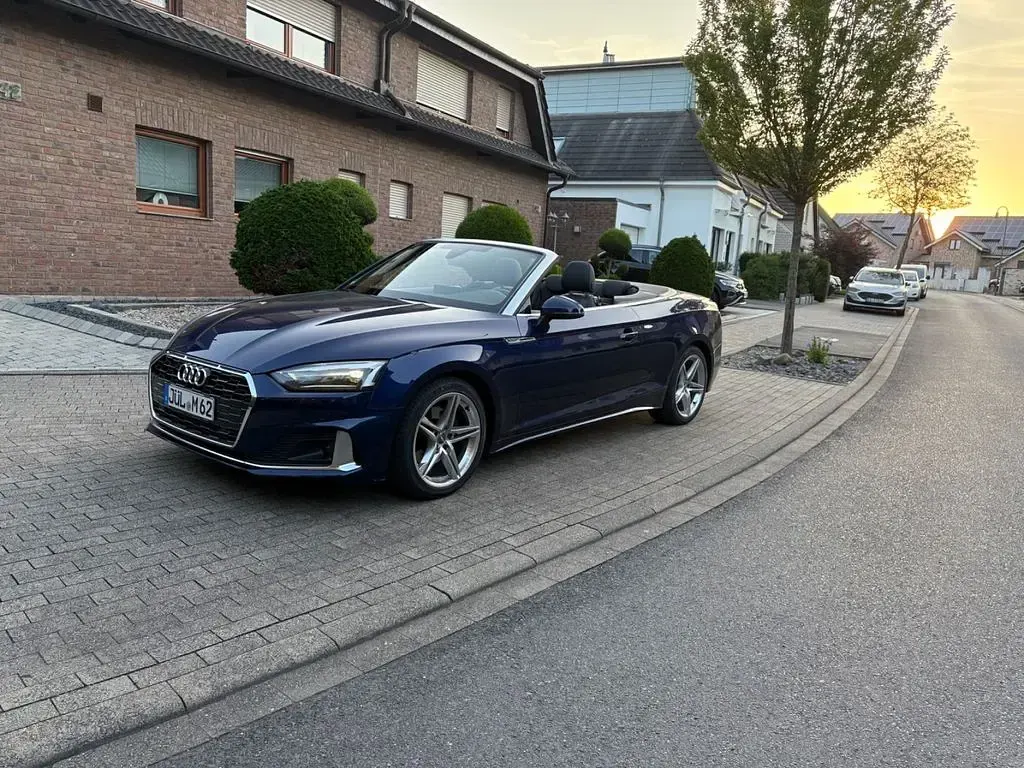 Gebraucht Audi A5 Cabriolet Sport 190 PS (139 kW) 2020 Blau Cabrio