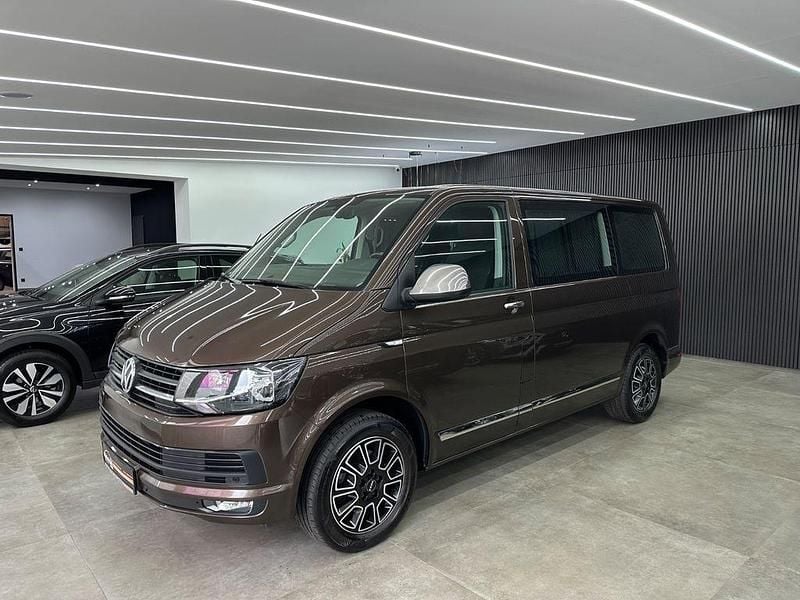 Gebraucht VW Multivan Trendline 150 PS (110 kW) 2017 Braun Van / Kleinbus