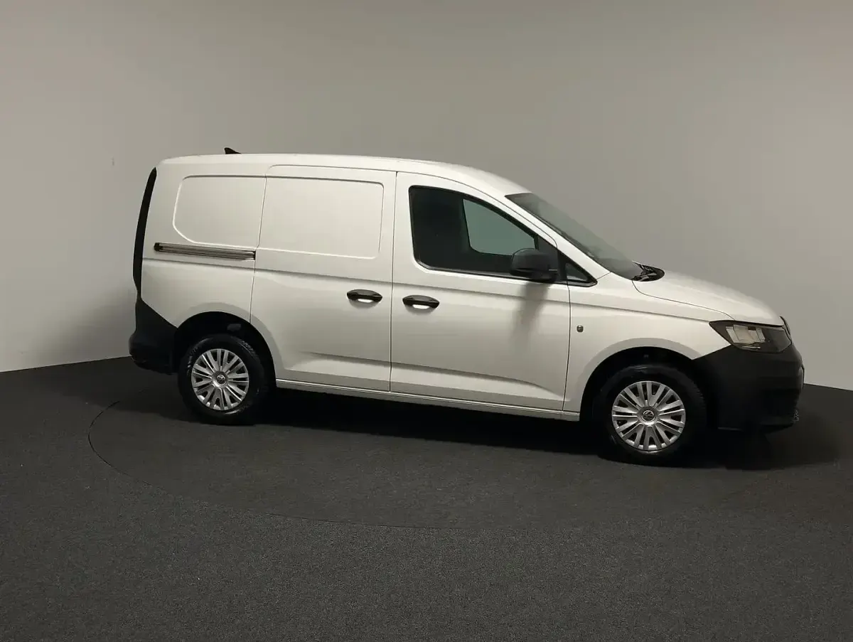 Gebraucht VW Caddy 55 PS (40 kW) 2021 Weiß Van / Kleinbus