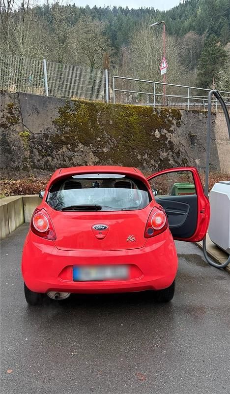 Gebraucht Ford Ka 69 PS (50 kW) 2010 Rot Kleinwagen
