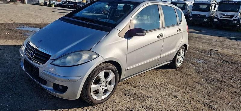 Polarsilber Gebraucht 2005 Mercedes A150 Kleinwagen | 2.900 € (Guter Preis) - Bild 1/4