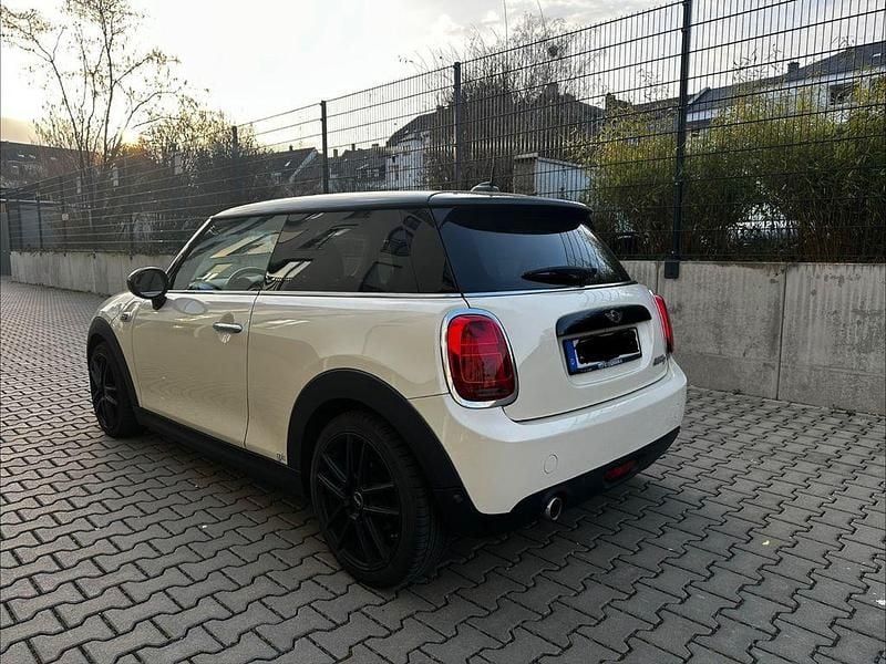 Usata Mini Cooper D 116 CV (85 kW) 2016 Beige Utilitaria