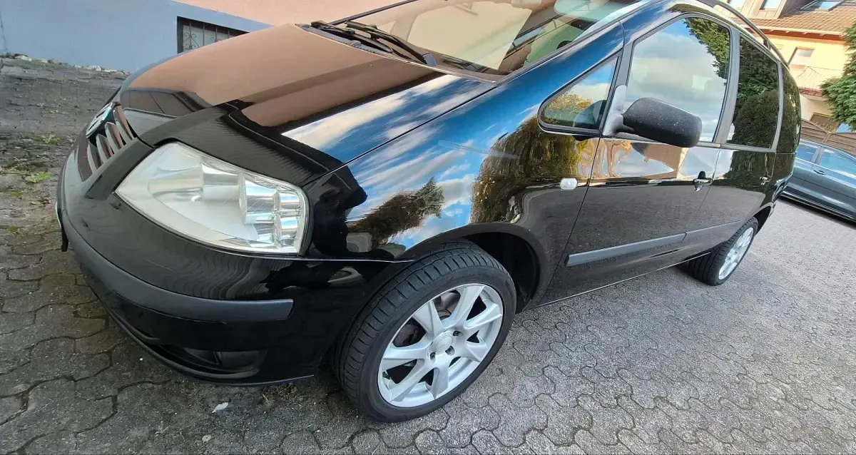 Gebraucht VW Sharan 125 PS (91 kW) 2002 Schwarz Van / Kleinbus