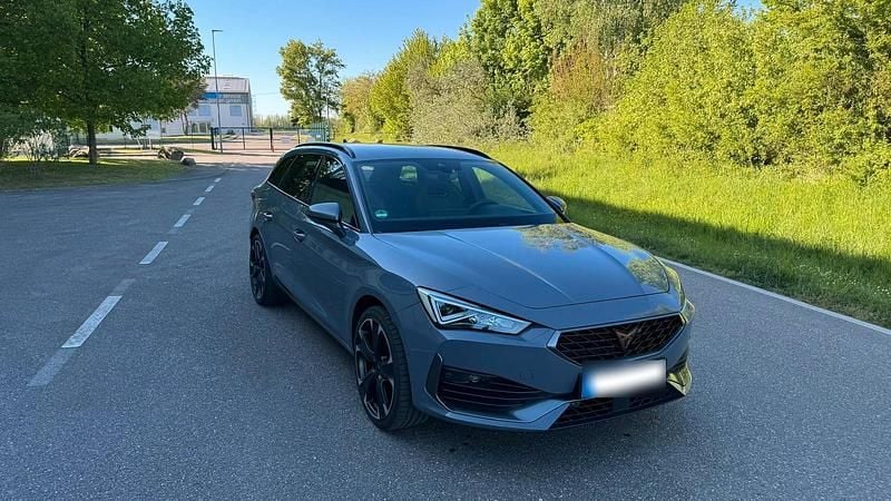 Second-hand Cupra Leon 245 CP (180 kW) 2021 Gri Break