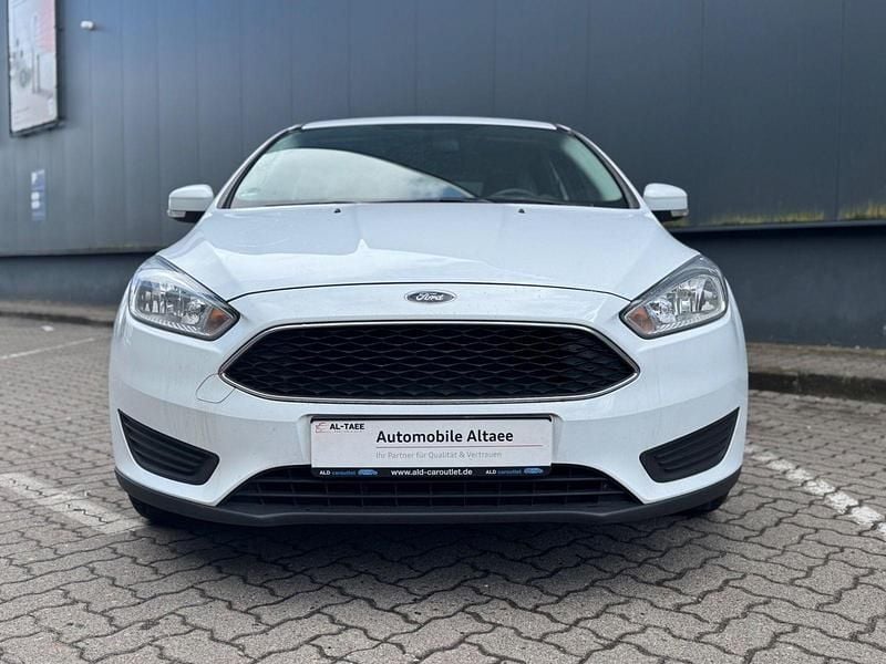 Usata Ford Focus 101 CV (74 kW) 2017 Bianco Berlina
